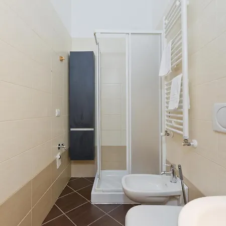 - Casa Ginevra 公寓